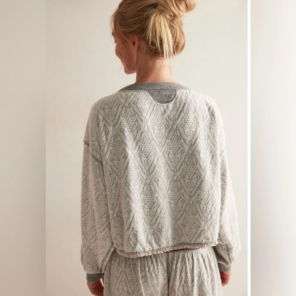Free People Fingers Crossed Lounge Pants and Pullover never worn excellent cond - Picture 3 of 6
